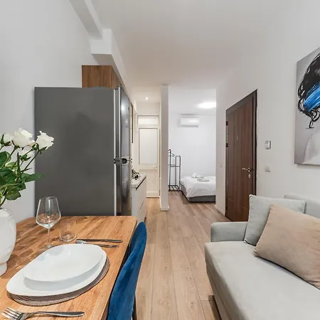 Cozy Center 500mbs * Durrës