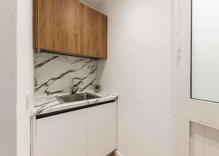 Cozy Center 500mbs Durrës